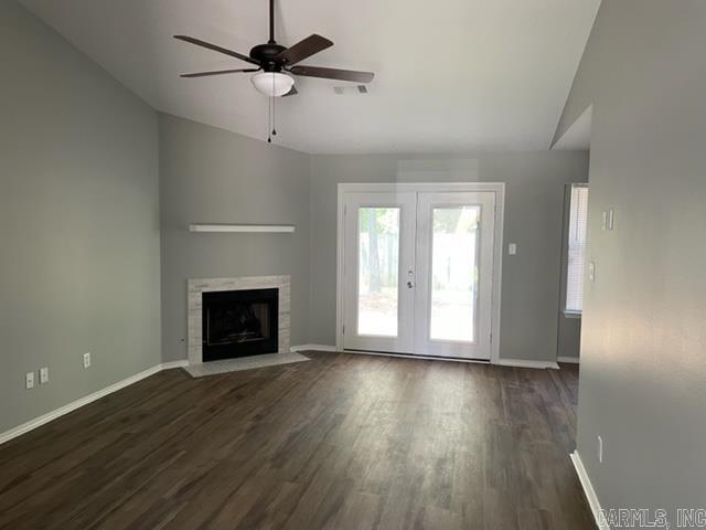 Foto del edificio - 1415 Calgary Cove