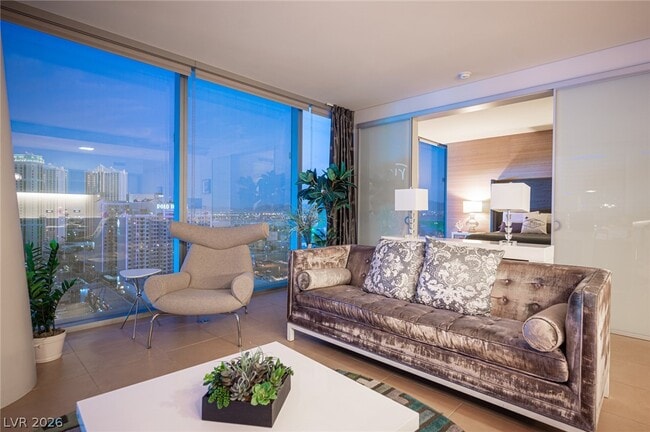 Building Photo - 3722 S Las Vegas Blvd