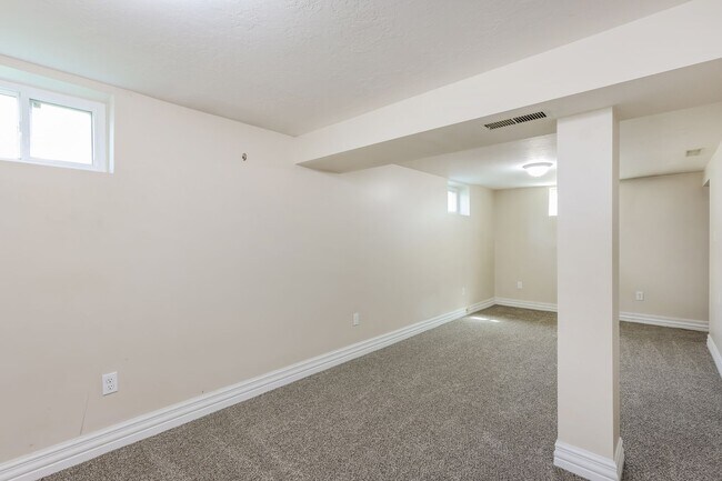 Foto del edificio - 3407 S 8525 W