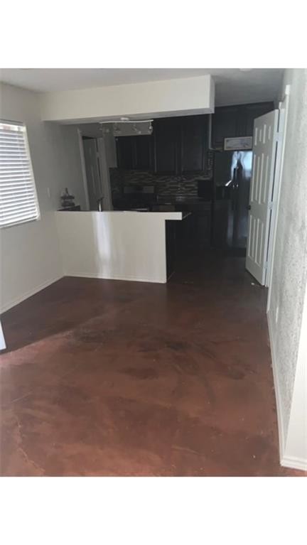 Foto del edificio - 5501 Spring Meadow Rd