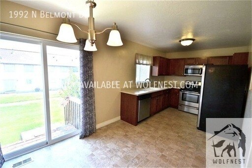 Building Photo - No Deposit Option! Magnificent 4 Bed Sarat...