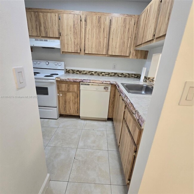 Foto del edificio - 15332 SW 72nd St