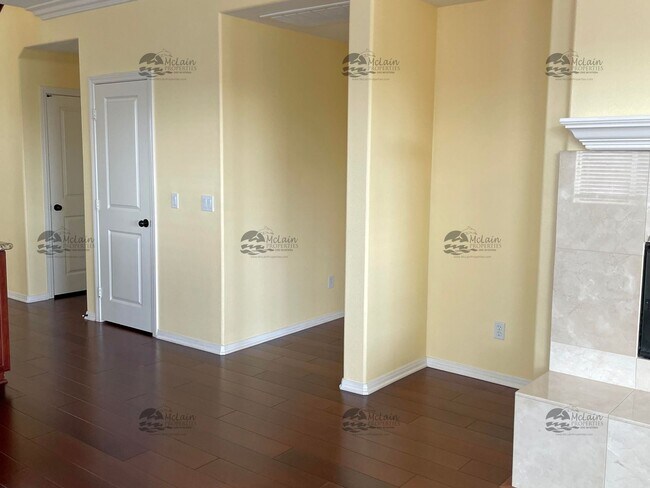 Foto del edificio - Panoramic views from your 4BR/3BA Home in ...
