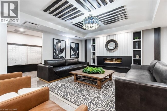 Photo du bâtiment - 870 Queenston Rd