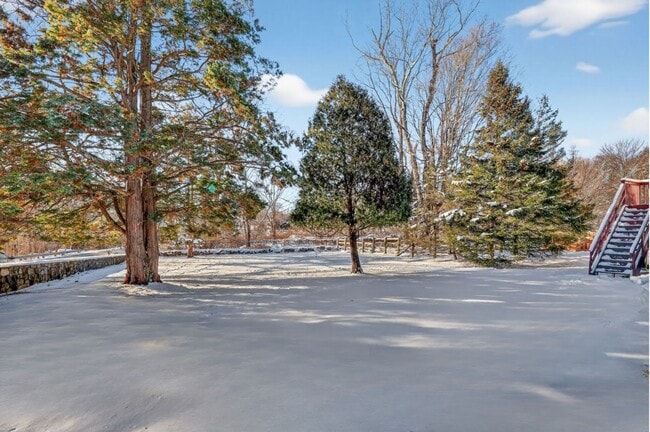 Building Photo - Charming 1BR House in Thiells