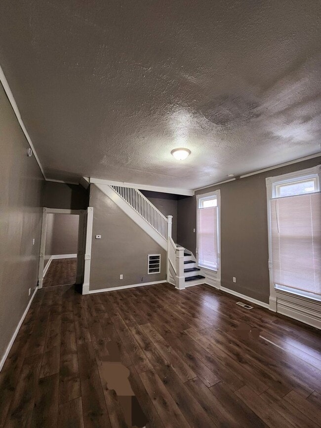 Building Photo - 401-403 South Jackson