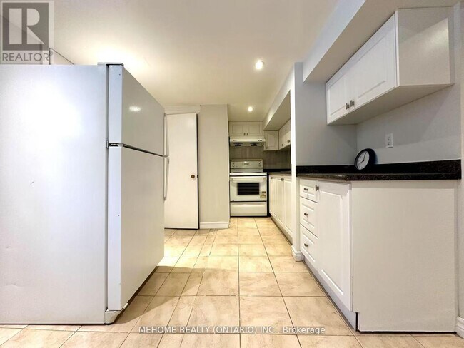 Building Photo - 65 Miramar Crescent