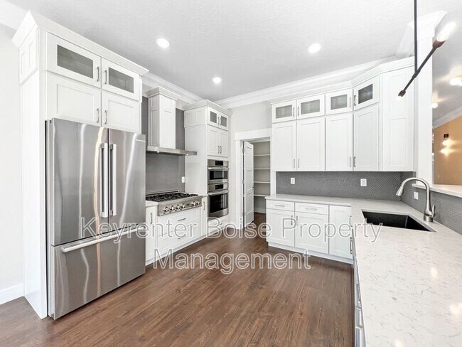 Foto del edificio - 849 E Joplin Ln