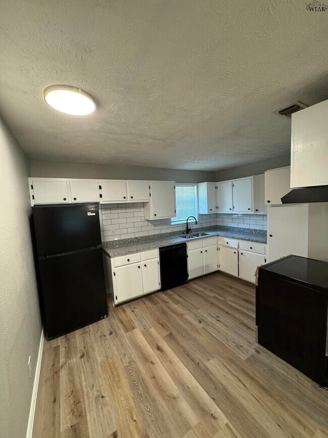 Foto del edificio - 1402 Hunt St