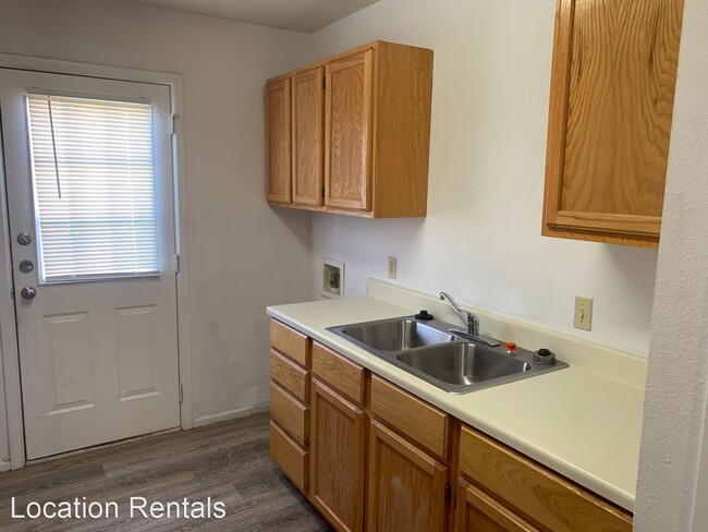 Building Photo - 1 br, 1 bath House - 220 Polk Avenue