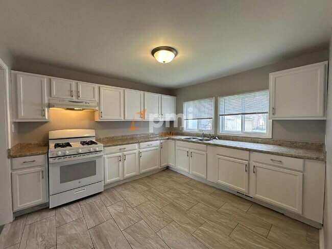 Building Photo - 3432 Texas St