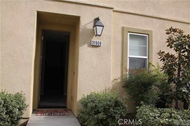 Foto del edificio - 31909 Calle Luz