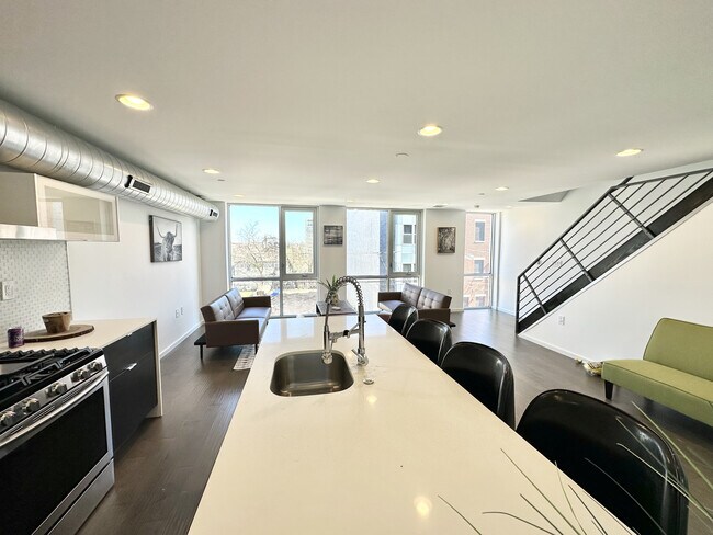 Foto del edificio - 1422 N 7th St