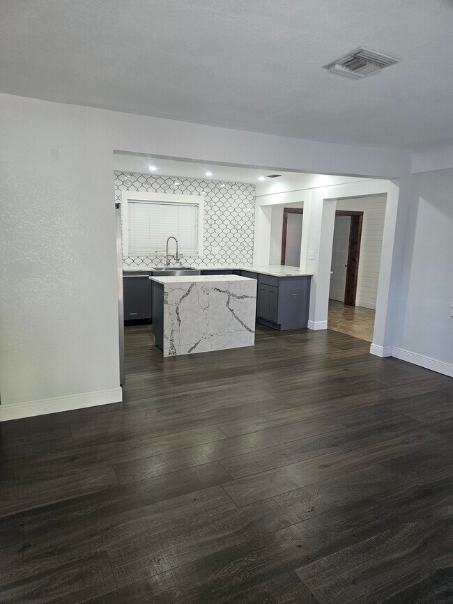 Foto del edificio - 4526 29th Ave N