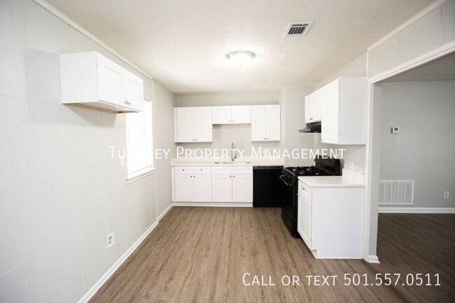 Building Photo - 1112 Ray Rd