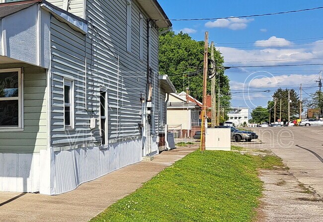 Building Photo - 3339 Taylor Blvd