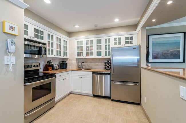 Foto del edificio - 360 Shore Rd