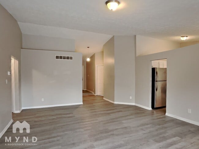 Building Photo - 5746 Prestonwood Dr