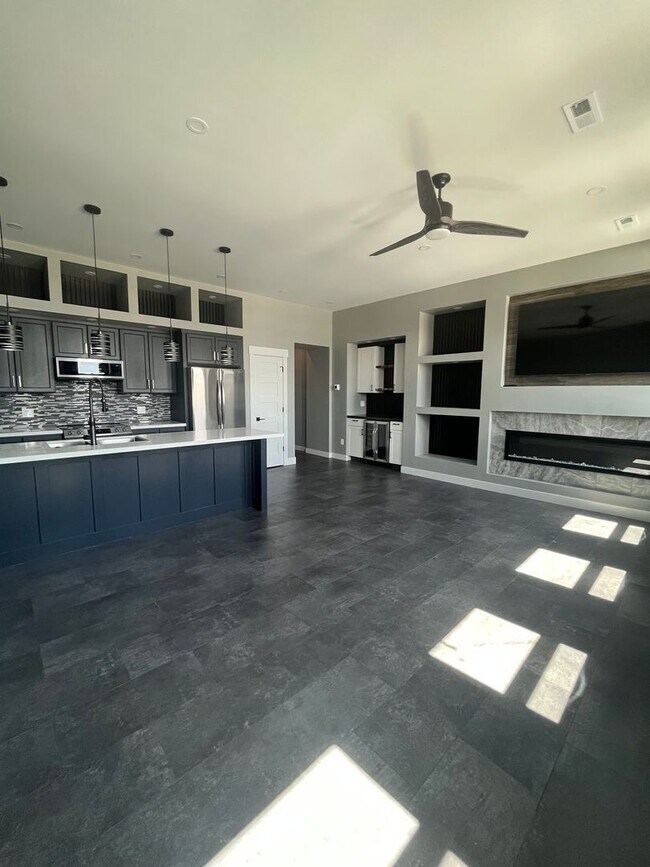 Foto del edificio - Newly Renovated Condo in Uptown Butte
