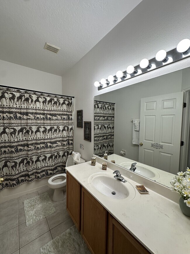 Foto del edificio - 2548 Aster Cove Ln