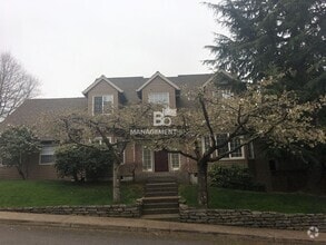 Building Photo - 11631 SW Oak Creek Dr