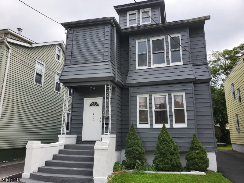 Primary Photo - 180 West End Ave