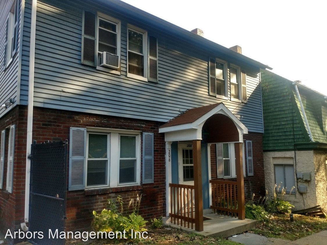 206 Brighton Rd, Bellevue, PA 15202 Condo for Rent in Bellevue, PA