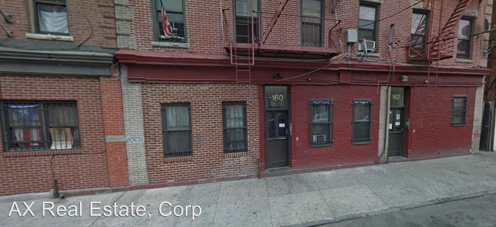 Primary Photo - 160 Willow St