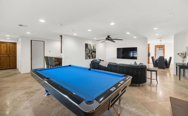 Building Photo - 4209 E Weldon Ave