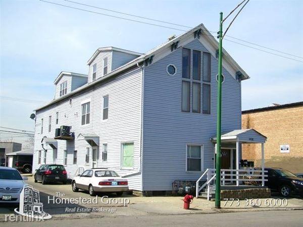 Primary Photo - 2458 N Clybourn Ave