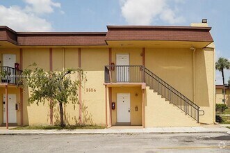Building Photo - 2854 NW 55th Ave