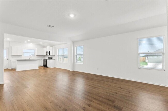 Building Photo - 104 Winged Foot Ct