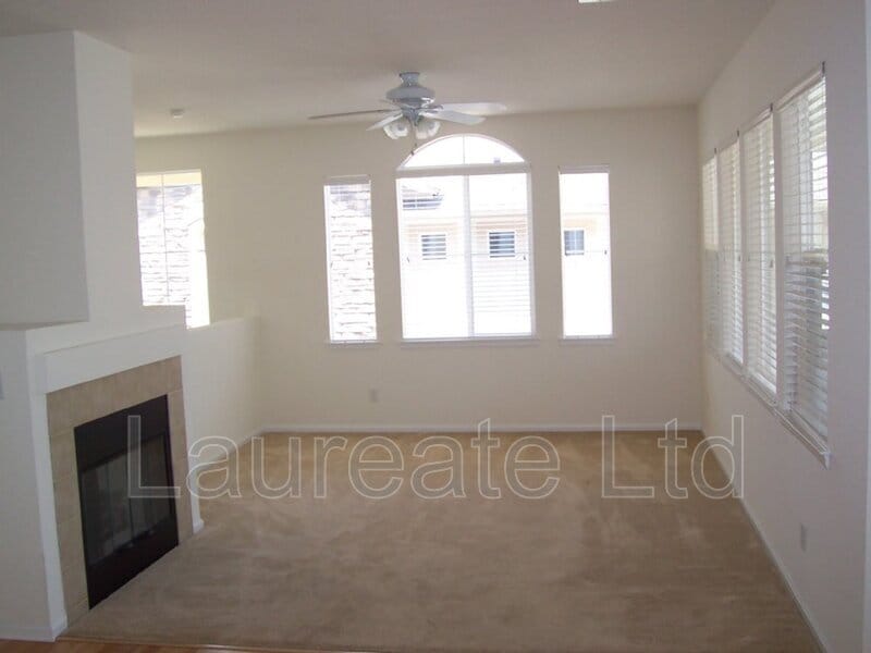 Primary Photo - 194 Whitehaven Cir