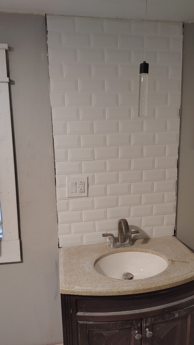 Building Photo - 223 Cansler Ave
