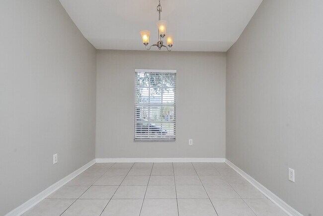 Building Photo - 119 Lookout Dr