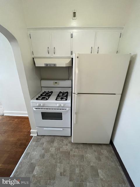 Building Photo - 10 Railroad Ave