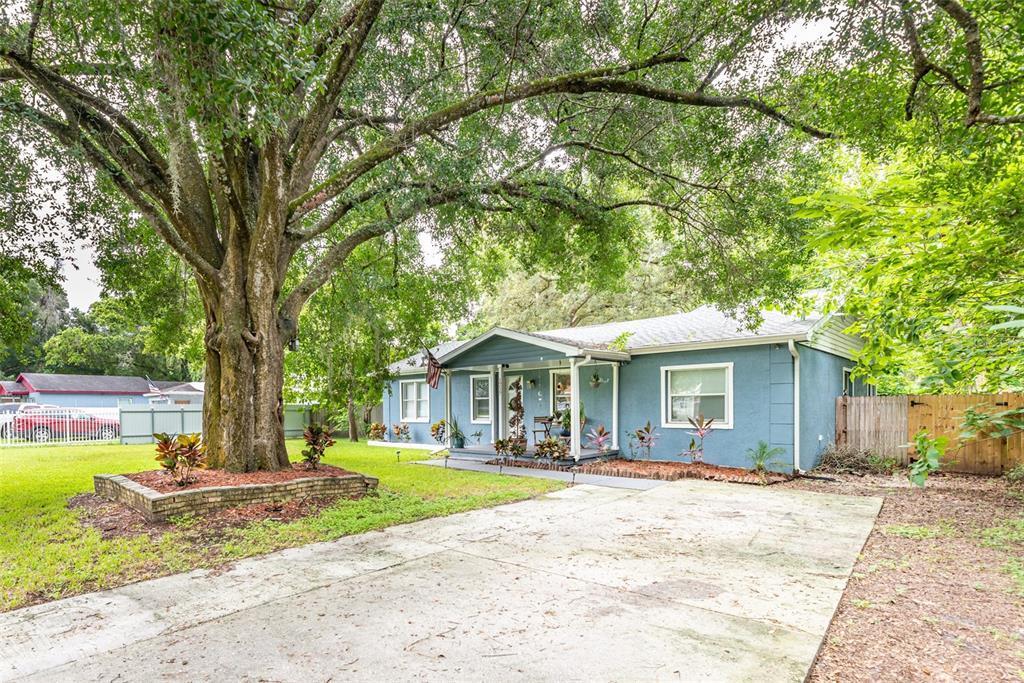 Foto principal - 1717 E Lambright St N
