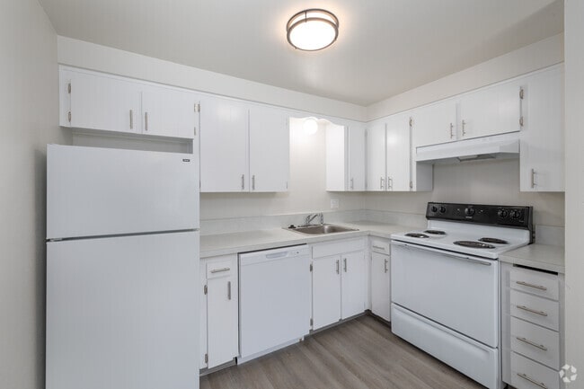 2BR, 1BA - 832SF - The Vicinity
