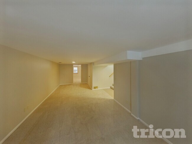 Foto del edificio - 2605 Eastman Dr