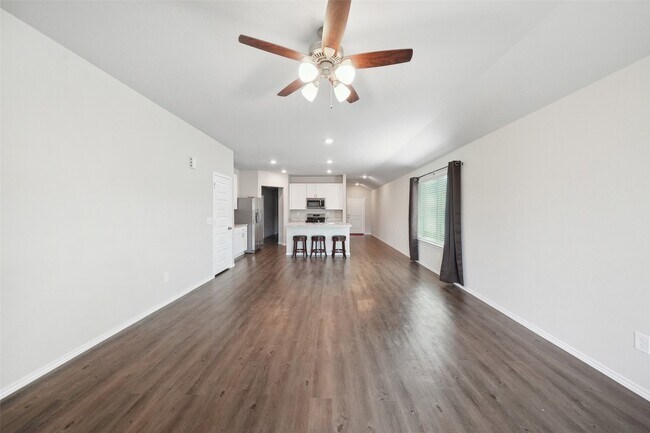 Foto del edificio - 21823 Willow River Canyon Ln