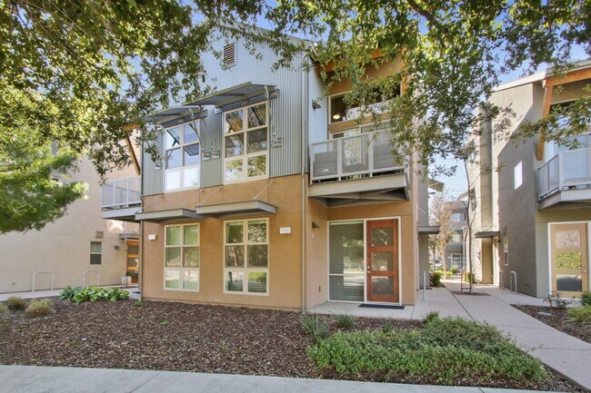 Foto del edificio - Gorgeous townhouse