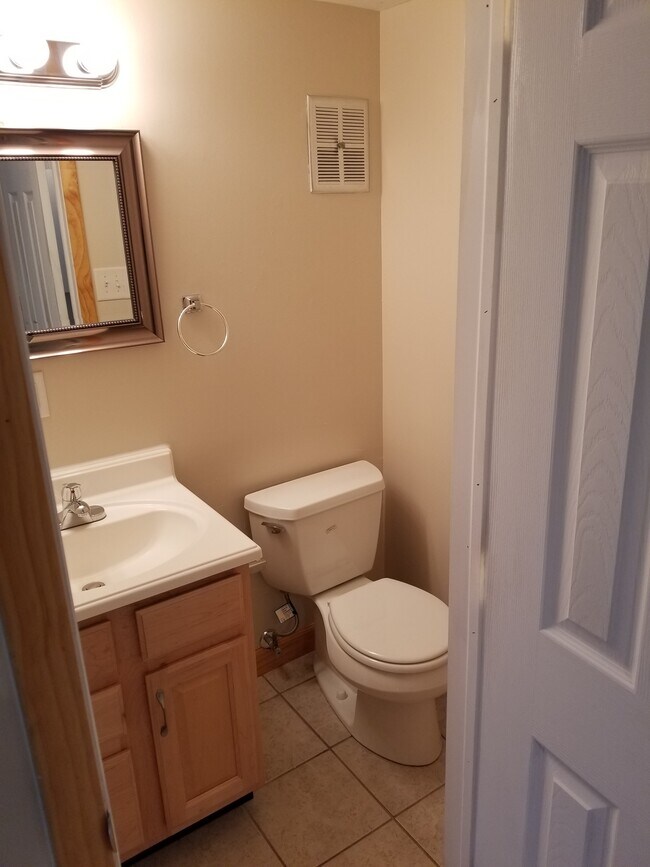 Foto del edificio - 3003 Emmet Ave