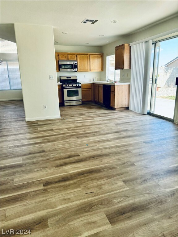 Building Photo - 1416 Iron Springs Dr