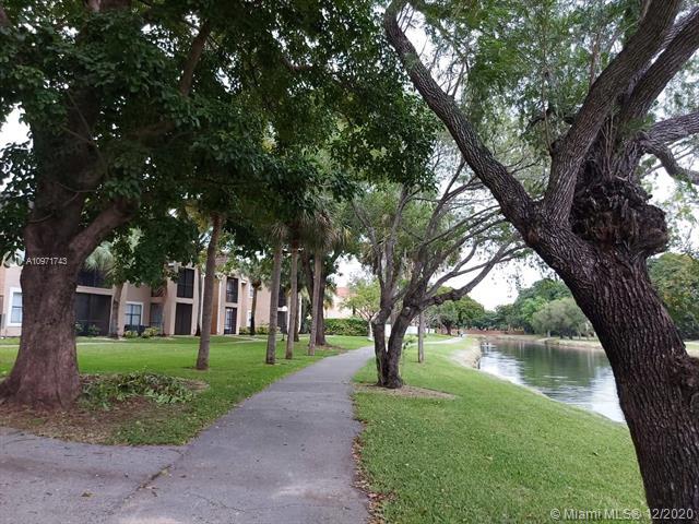 Building Photo - 10441 SW 155th Ct