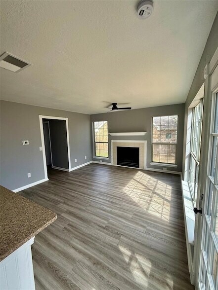 Building Photo - 2905 Six Gun Trail