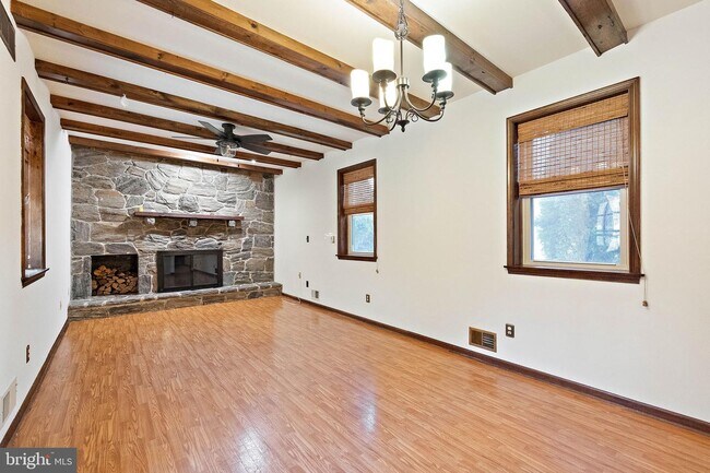 Foto del edificio - 1828 Lovering Ave
