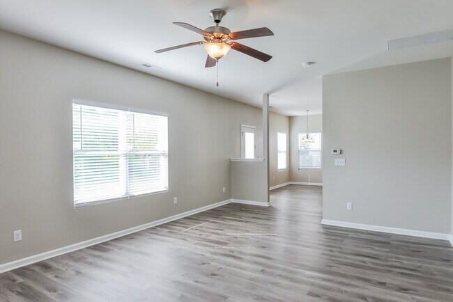 Foto del edificio - 3728 Amistad Ln