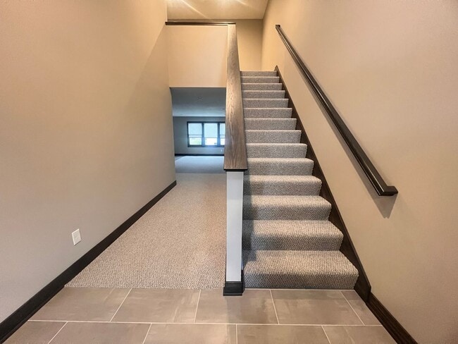 Foto del edificio - Four Bedroom Duplex in Caledonia!