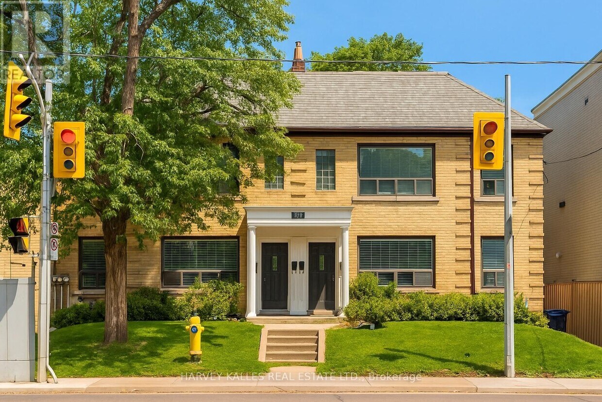 Photo principale - 1719-1719 Bathurst St