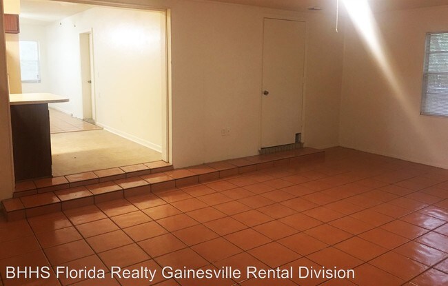 Building Photo - 4 br, 2 bath House - 3142 NW 11th Street